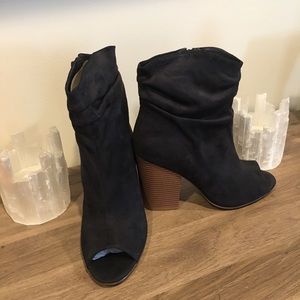 Indigo Rd. Ispark Bootie. Size 10